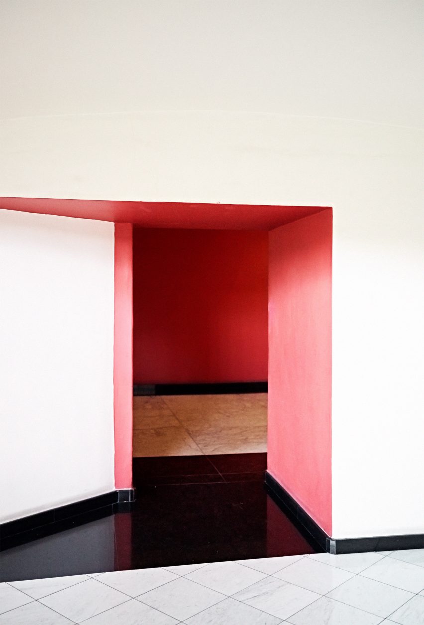 Candida Höfer In Mexico photography exhibition at Sean Kelly gallery