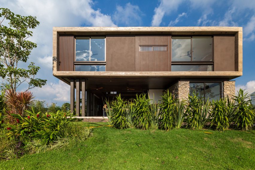 Casa Nicte Ha by Di Frenna Arquitectos