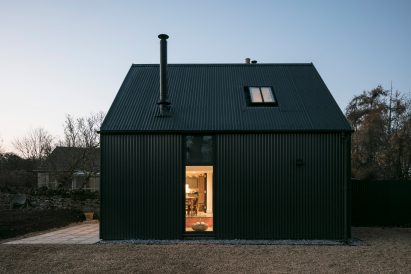 Corrugated metal extension by Eastabrook Architects