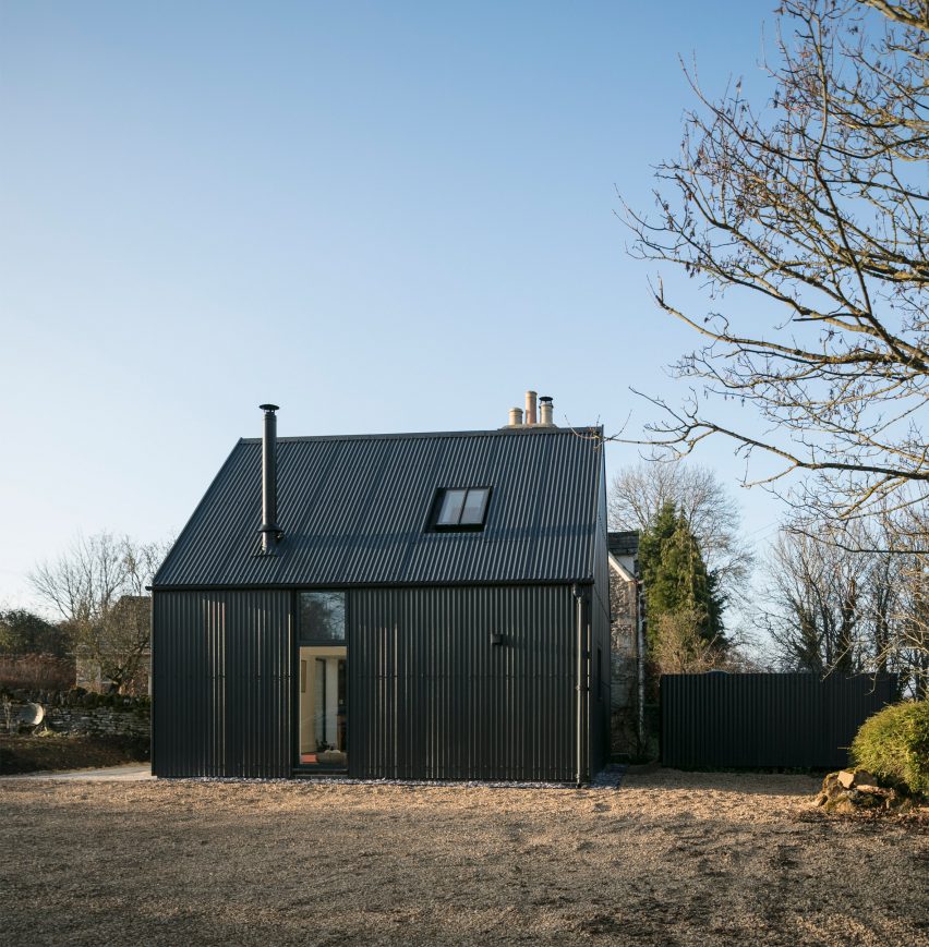 Corrugated metal extension by Eastabrook Architects