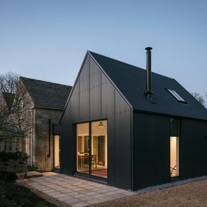 Corrugated metal extension by Eastabrook Architects