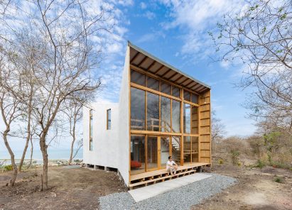 Don Juan House by Emilio Lopez