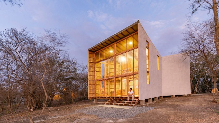 Don Juan House by Emilio Lopez