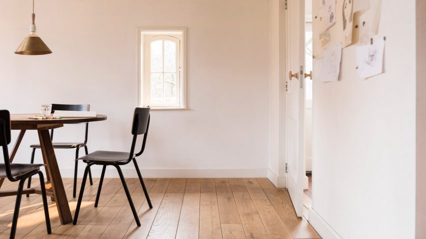 Dulux Spiced Honey