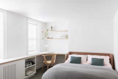 Extro-Intro Residence by Kalos Eidos