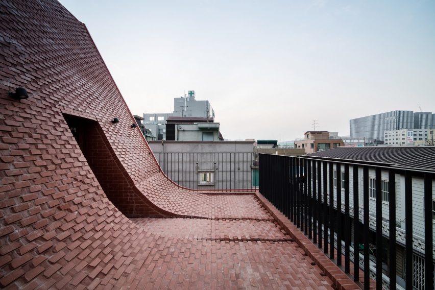 Five-Storey House by stpmj