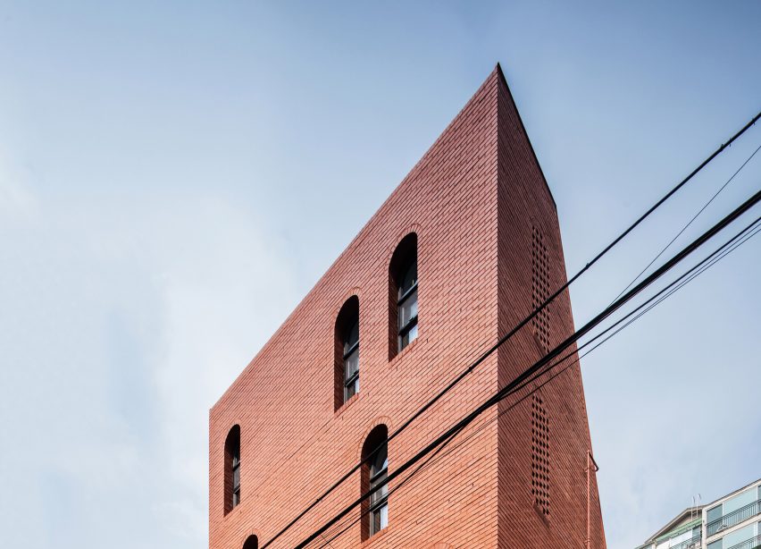 Five-Storey House by stpmj
