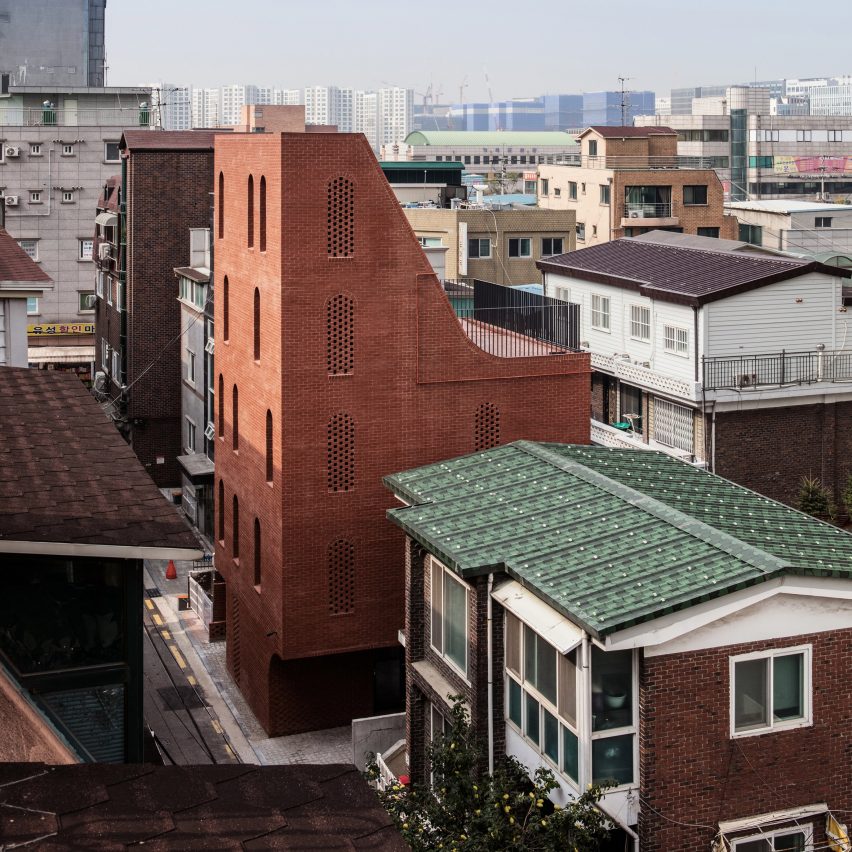 Five-Storey House by stpmj