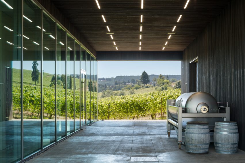 Furiosos Vineyards by Waechter Architecture