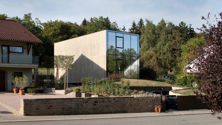 Hercule by 2001 in Luxembourg