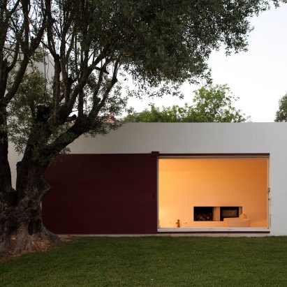 Urlaub Architektur's Holiday Architecture book roundup: Casa Agostos by Pedro Domingos