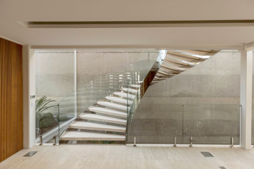 Jardim do Sol house by Hype Studio