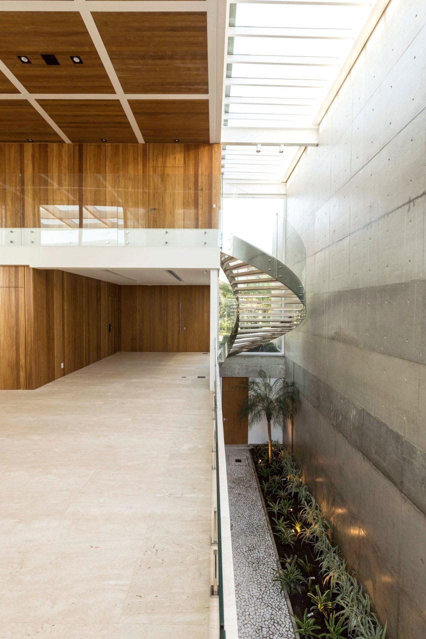 Jardim do Sol house by Hype Studio