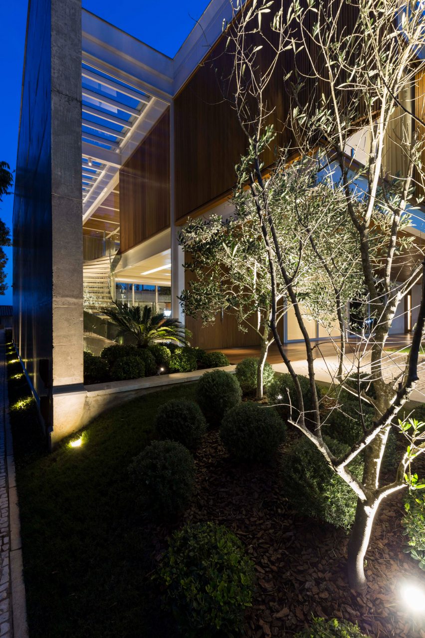 Jardim do Sol house by Hype Studio