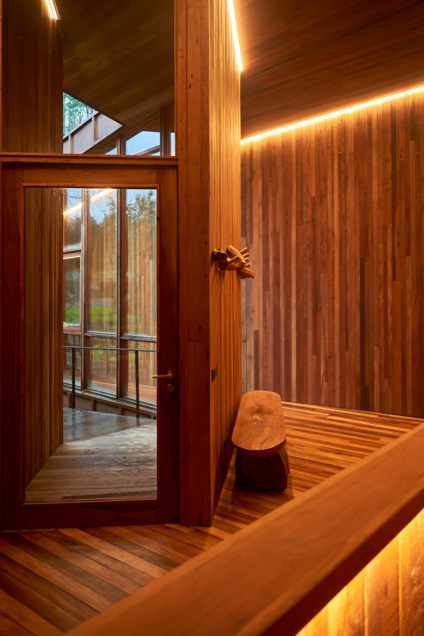 LLU House by Equipo Cazú Zegers