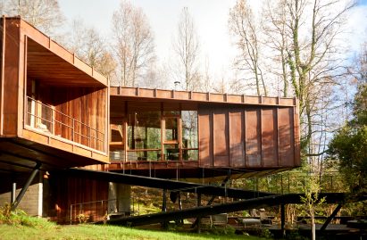 Casa Lluvia by Equipo Cazú Zegers