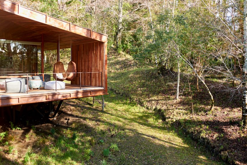 LLU House by Equipo Cazú Zegers