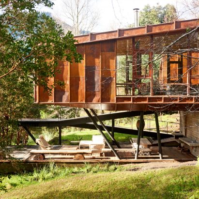 LLU House by Equipo Cazú Zegers