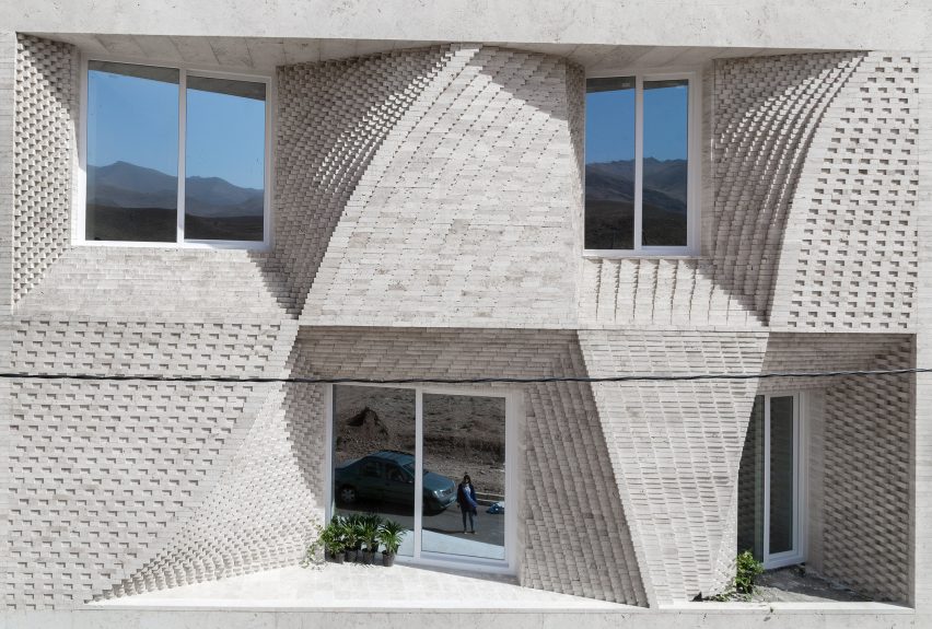 Mahallat residential building by CAAT Studio