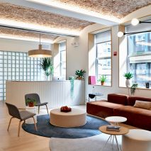 Meet in Place by Float Studio