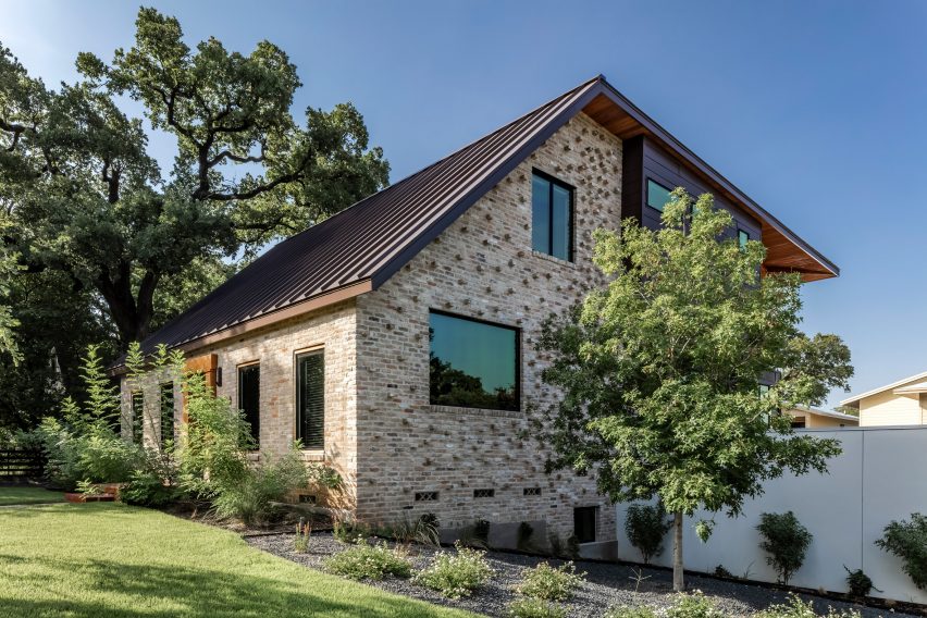 Mullet House by Matt Fajkus Architecture