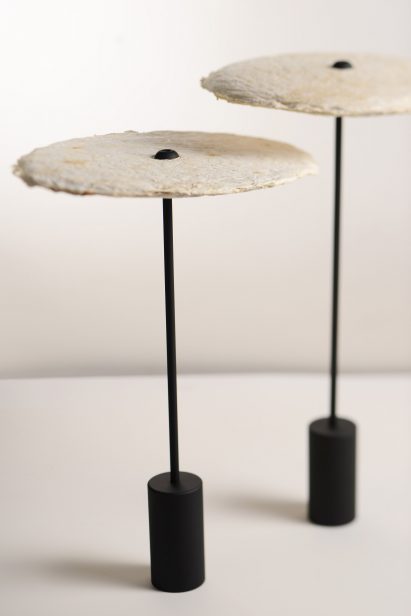Nir Meiri makes sustainable lamp shades from mushroom mycelium