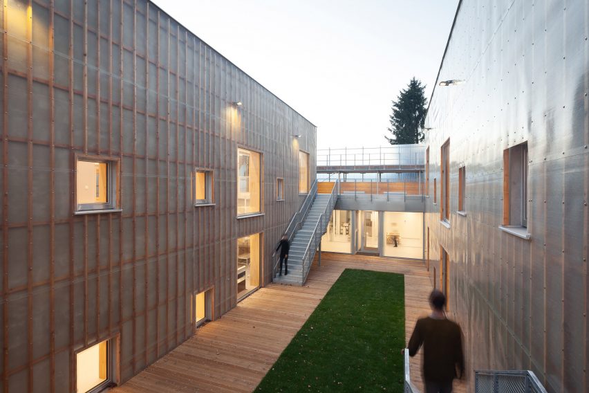 Nová Ruda kindergarten by Petr Stolín and Alena Mičeková