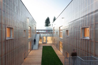 Nová Ruda kindergarten by Petr Stolín and Alena Mičeková