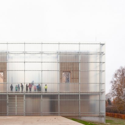 Nová Ruda kindergarten by Petr Stolín and Alena Mičeková
