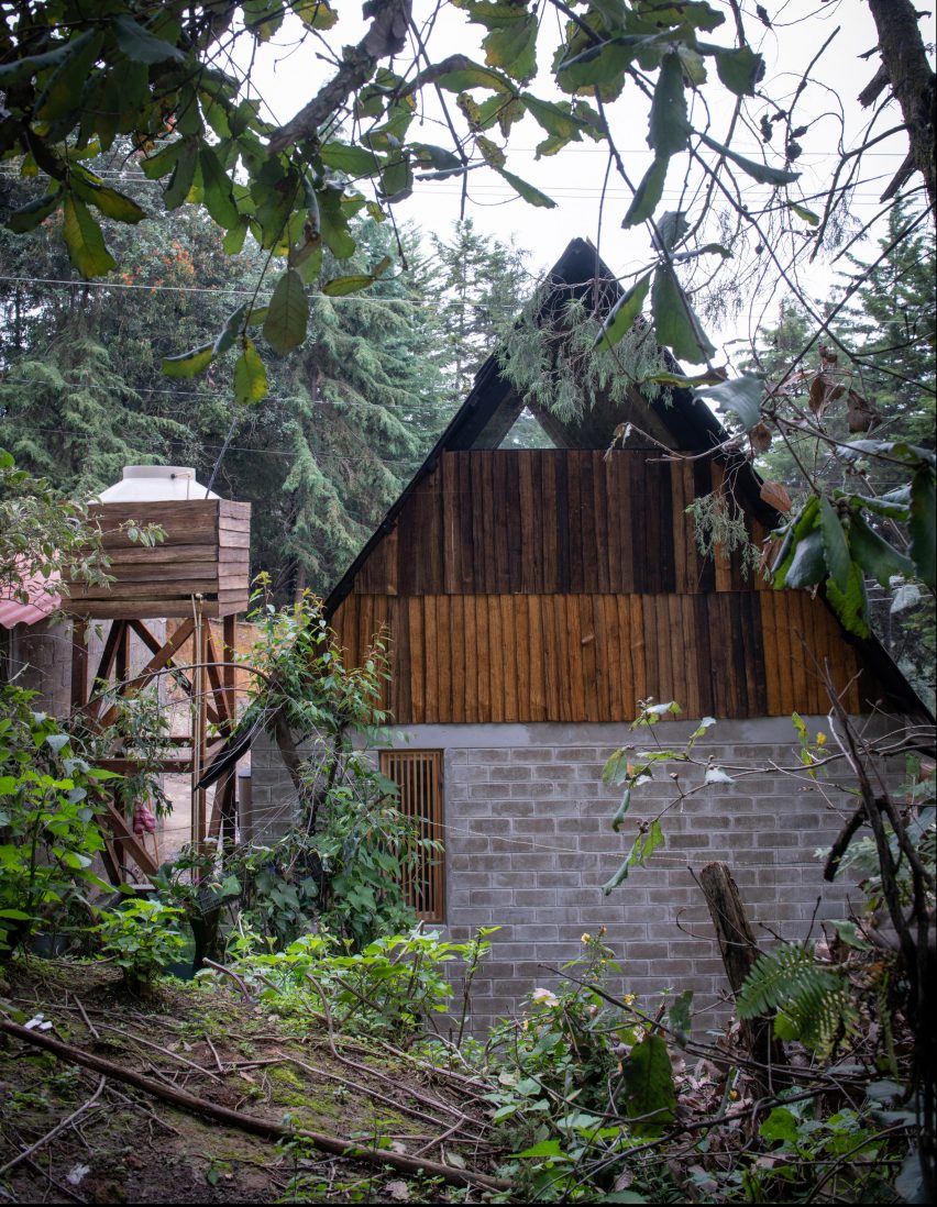 Housing in Ocuilan by Rozana Montiel