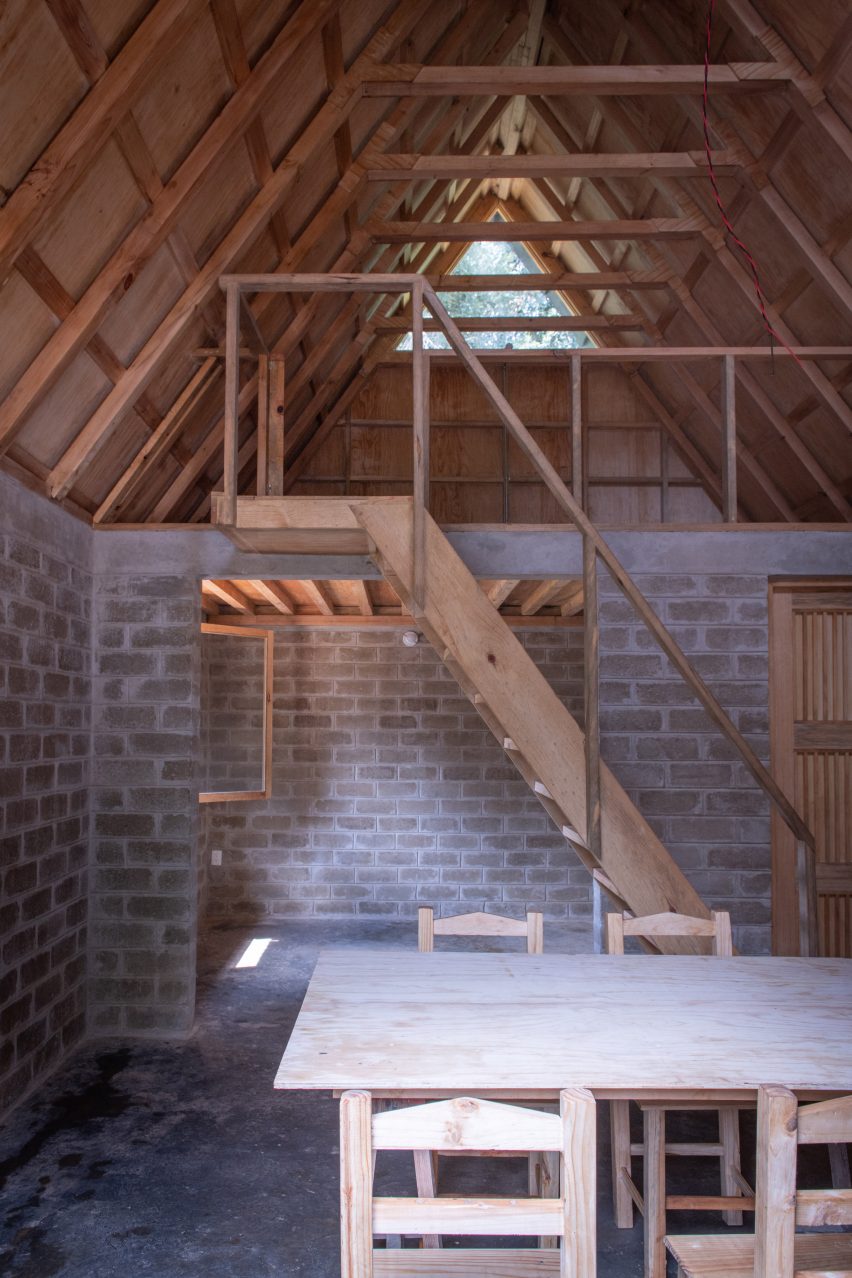 Housing in Ocuilan by Rozana Montiel