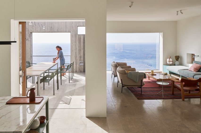 Patio House by OOAK Architects in Greece