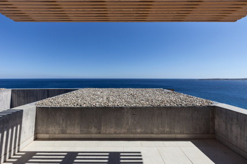 Patio House by OOAK Architects in Greece