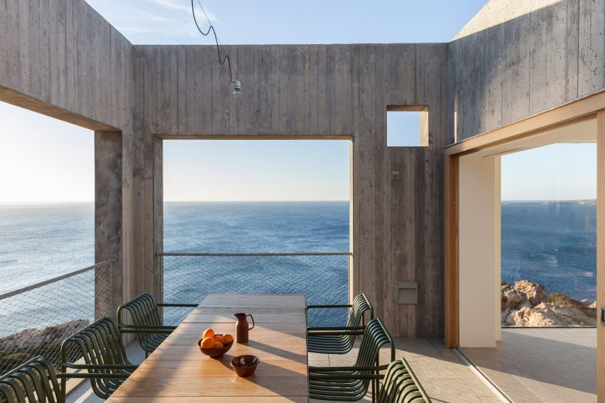 Patio House by OOAK Architects in Greece