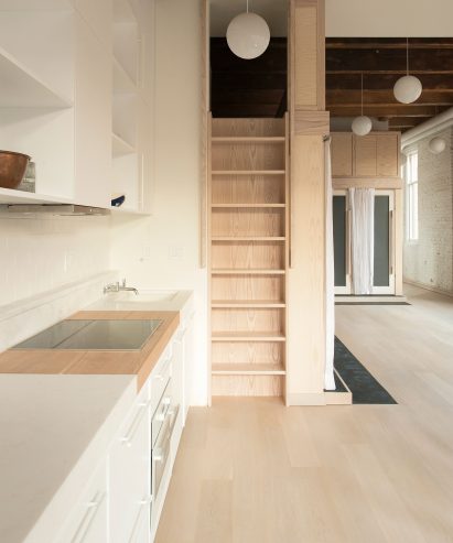 Pioneer Square Loft renovation by Le Whit
