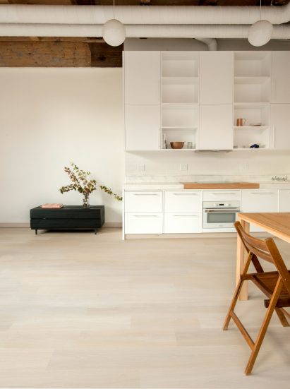 Pioneer Square Loft renovation by Le Whit