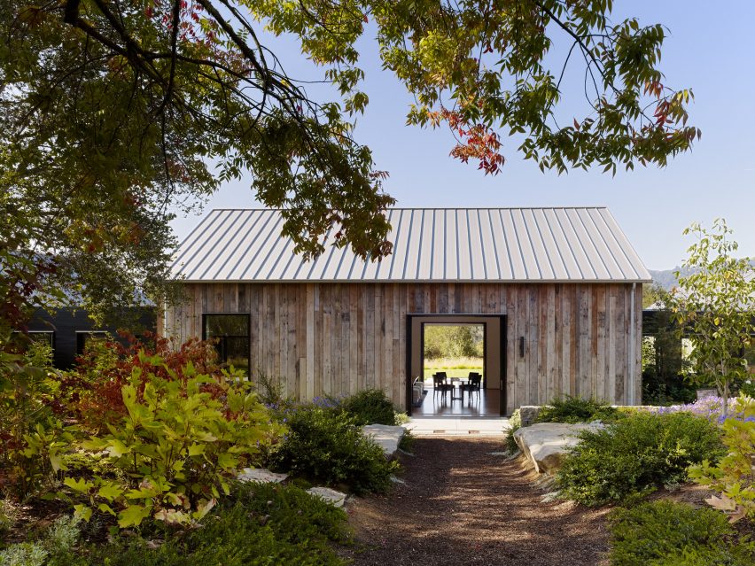 Portola Valley Barn by Walker Warner Architects