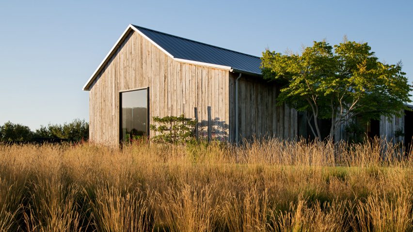 Portola Valley Barn by Walker Warner Architects