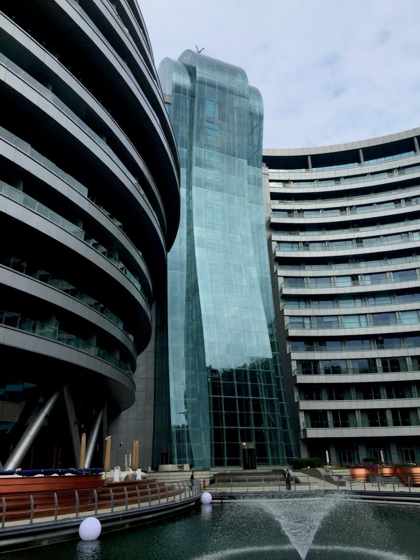 Quarry hotel: Shimao Wonderland Intercontinental Hotel in China by Jade+QA