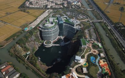 Quarry hotel: Shimao Wonderland Intercontinental Hotel in China by Jade+QA
