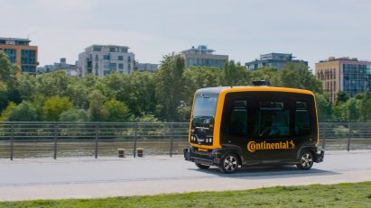 Continental's autonomous robot dogs could help deliver parcels