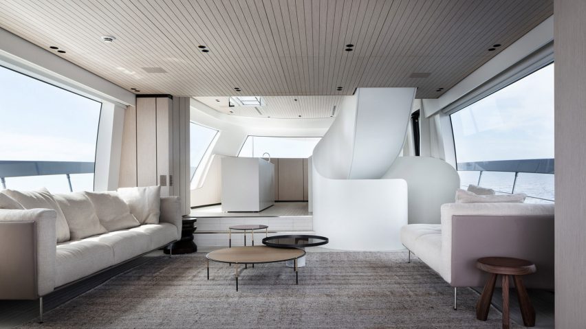 Sanlorenzo SX76 yacht interior by Piero Lissoni