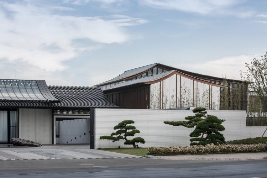 Shimao Longyin Leisure Center by Lacime Architects