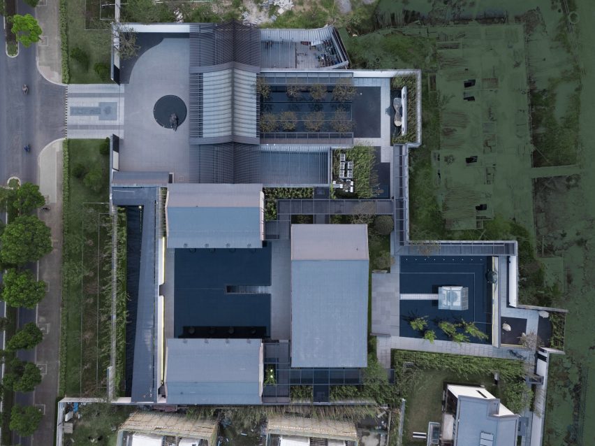 Shimao Longyin Leisure Center by Lacime Architects