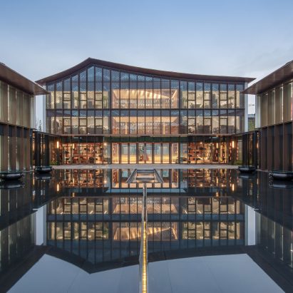 Shimao Longyin Leisure Center by Lacime Architects