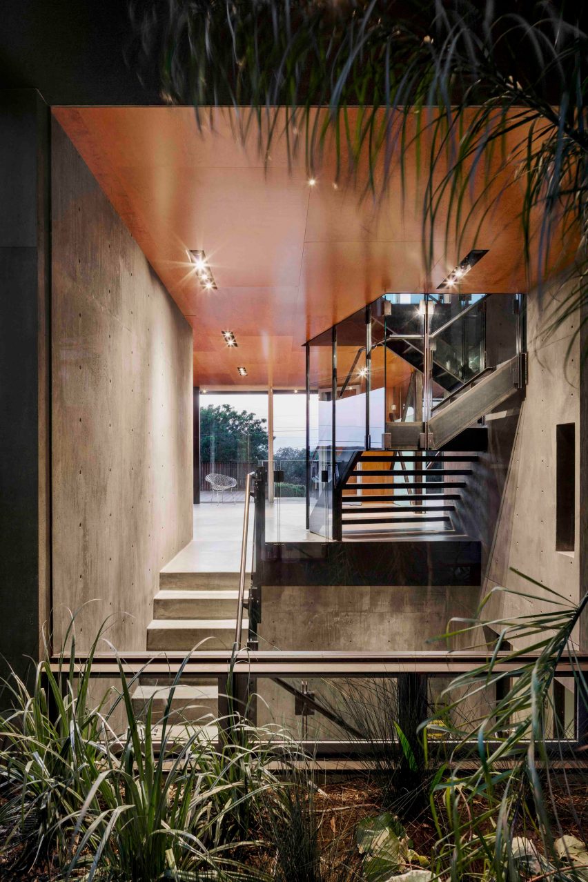 Skyline Residence by Shubin Donaldson
