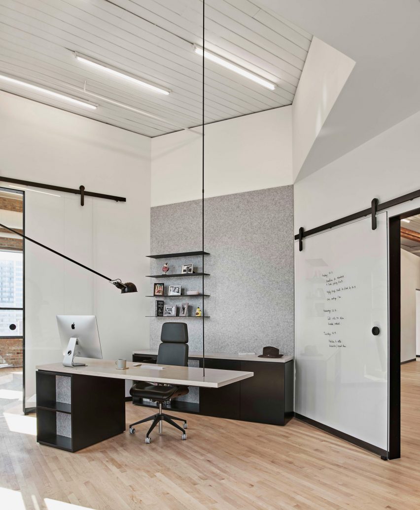 SY Offices by Vladimir Radutny Architects