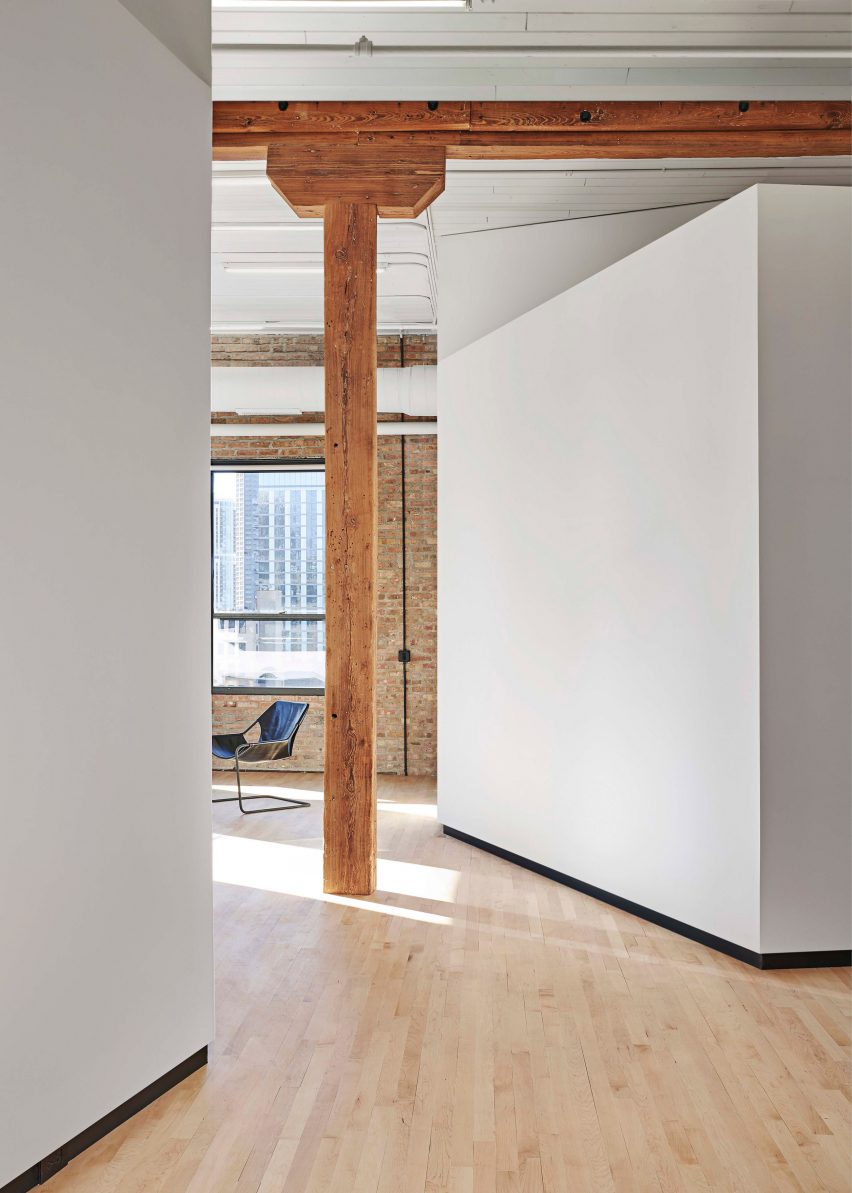 SY Offices by Vladimir Radutny Architects
