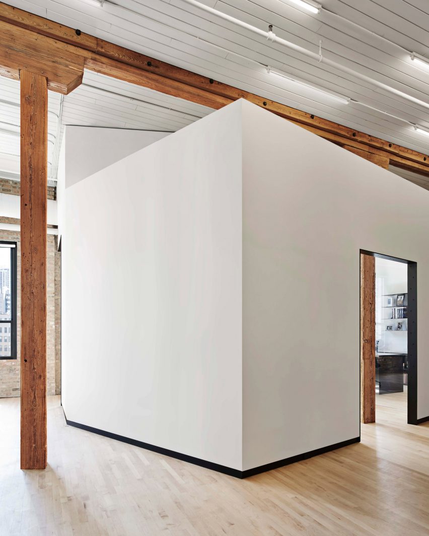 SY Offices by Vladimir Radutny Architects