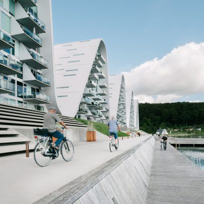 The Wave apartments by Henning Larsen